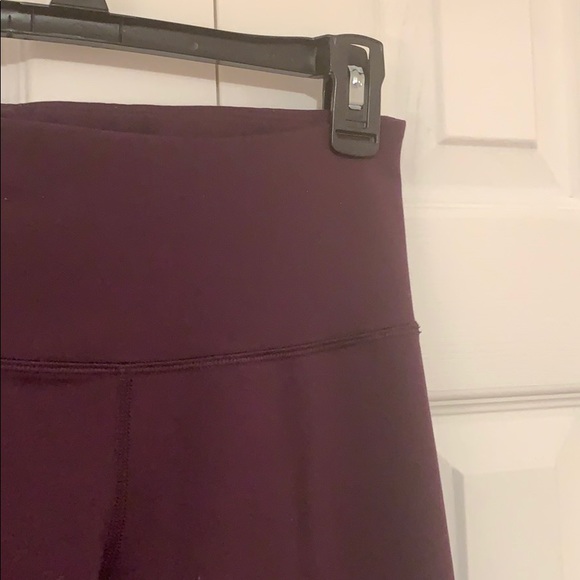 Old Navy Active Go-Dry workout leggings - Picture 5 of 8